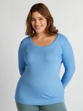 T-shirt a coste morbida e con scollo ampio - BLU